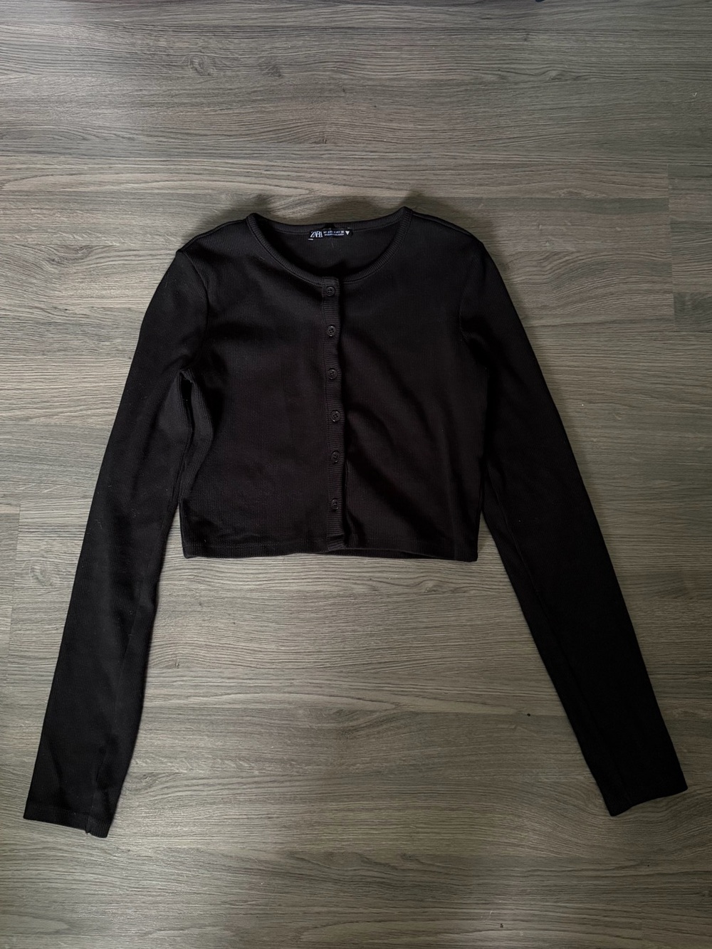 Zara Black Ribbed Cropped Button-Front Long Sleeve Top